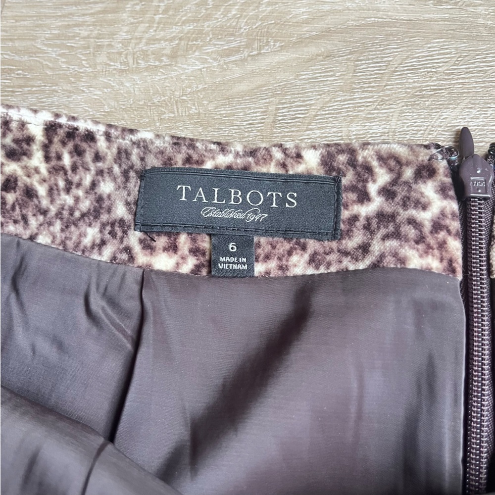 Talbots Velvet Cheetah Print Pencil Skirt Animal Print SZ 6 - Picture 3 of 8
